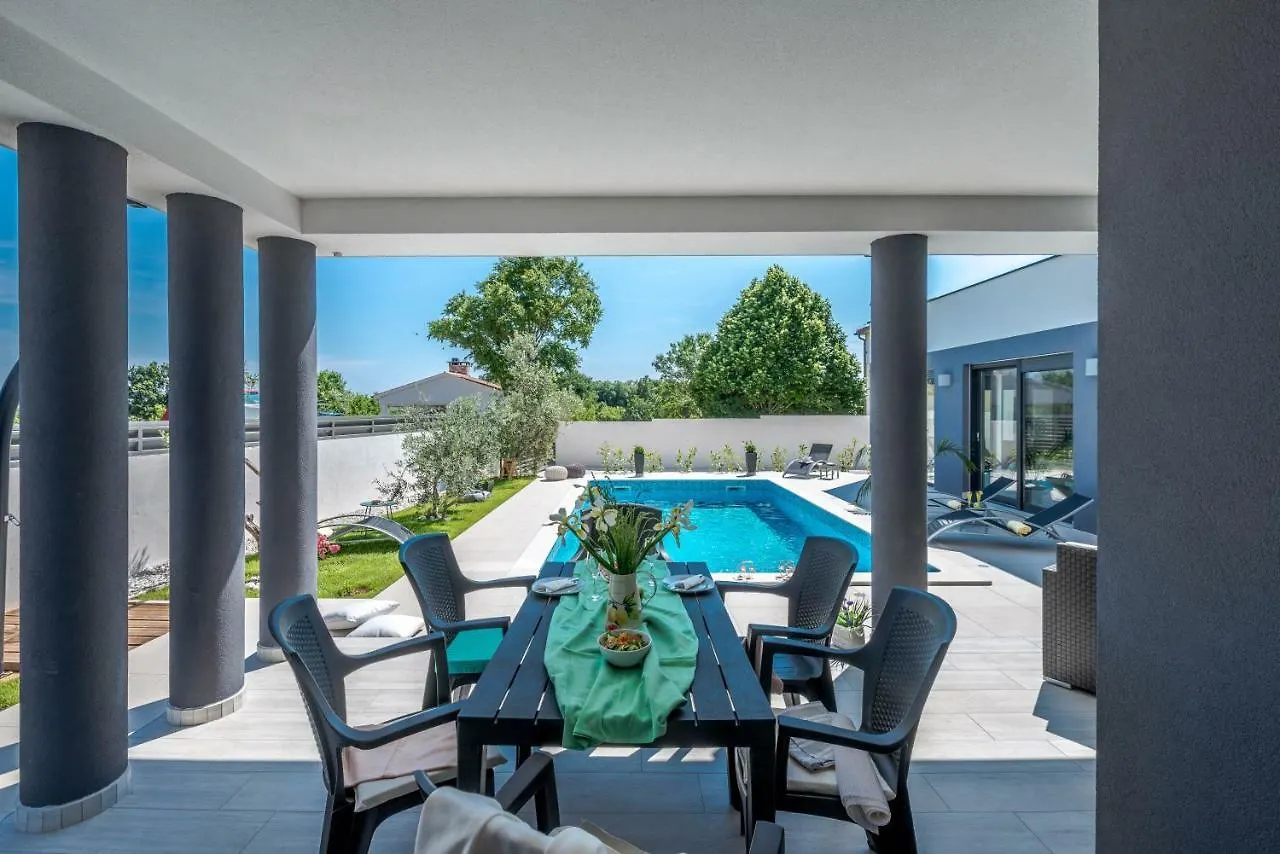 Wellness & Spa Luxury Villa Nicole - Families Only 풀라